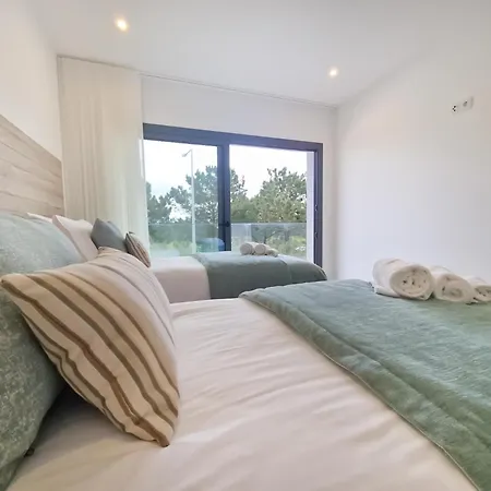 Sunset Waves - By Sch Lägenhet