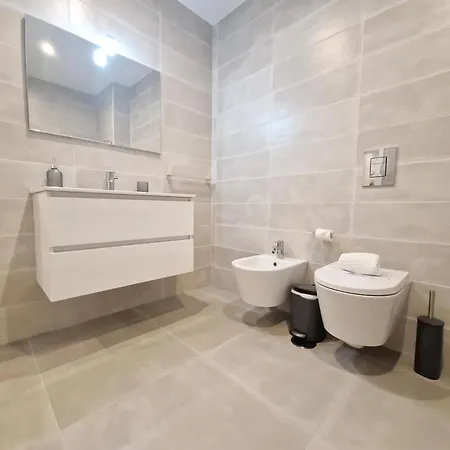 Sunset Waves - By Sch Lägenhet Nazaré