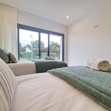 Sunset Waves - By Sch Lägenhet Nazaré