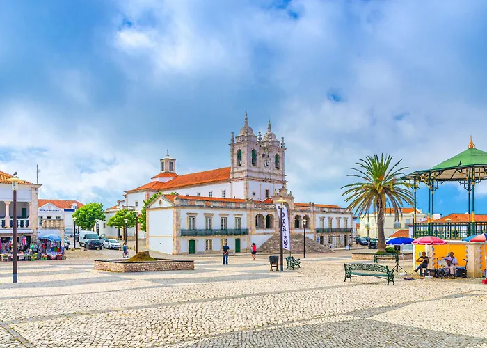 Sunset Waves - By Sch דירה נאזרה