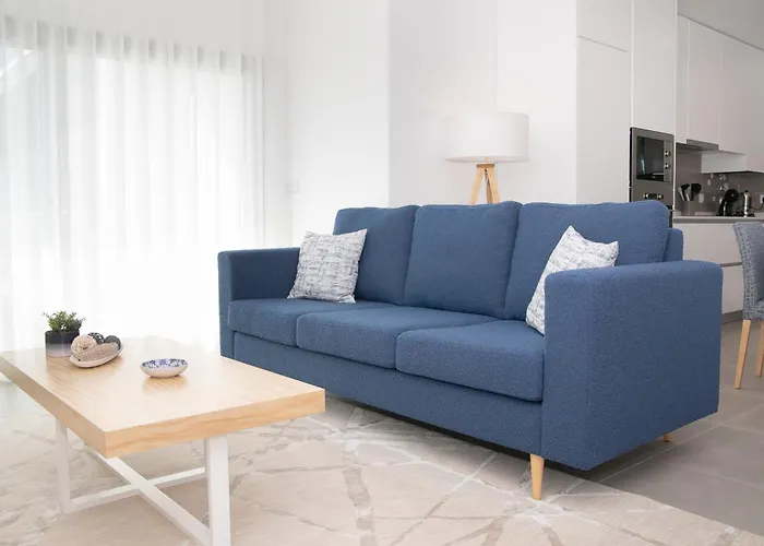 Sunset Waves - By Sch דירה נאזרה